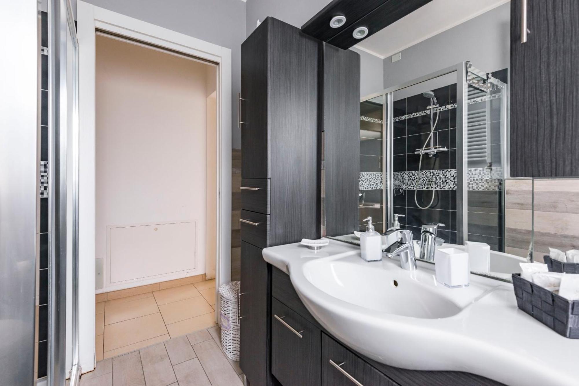 Stile E Comfort In Citta Con Wi-Fi คาร์ปิ ภายนอก รูปภาพ